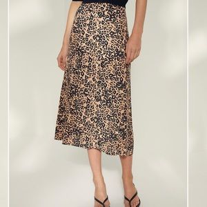 Aritzia Leopard Midi Skirt